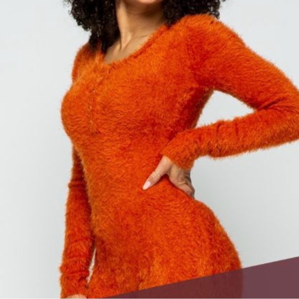 Hera Collection Orange fuzzy‎ romper size S